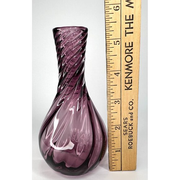 Vintage Hand Blown Purple Glass Swirl Vase Handmade in Poland Flower Bud 5.5"x2" - Picture 4 of 13